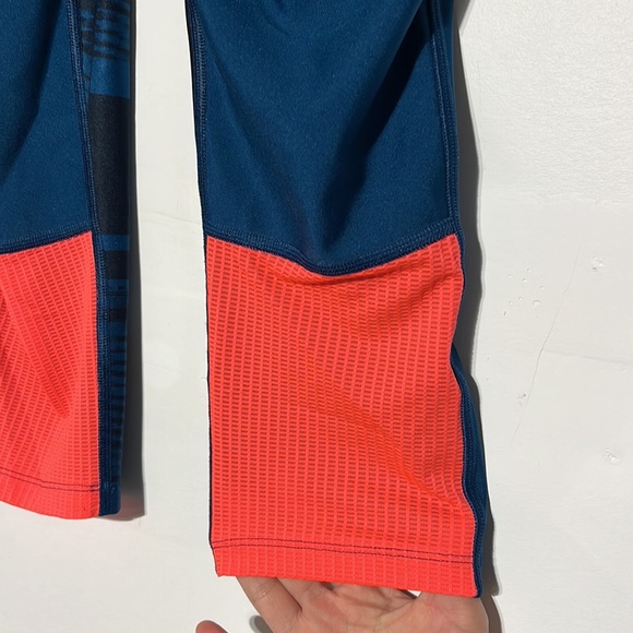 Under Armour Heatgear Compression Teal Orange Mesh Cropped Leggings Size Medium - Picture 6 of 8